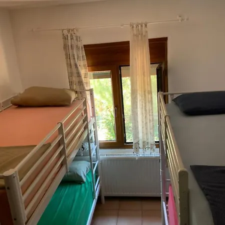 Shanti Too - Sigacik Hostel *